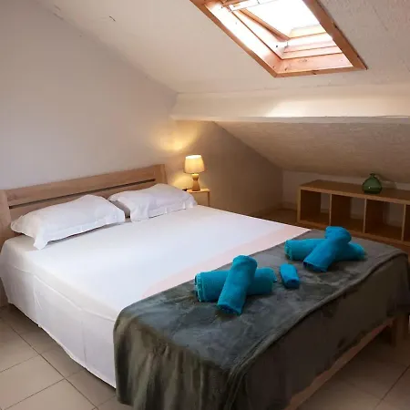 Apartment Modern In Saint Nicolas 35m² View Parking